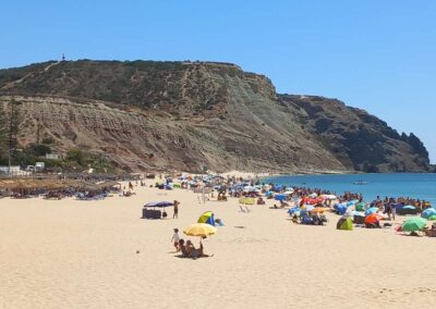 Caça ao tesouro na Praia da Luz
