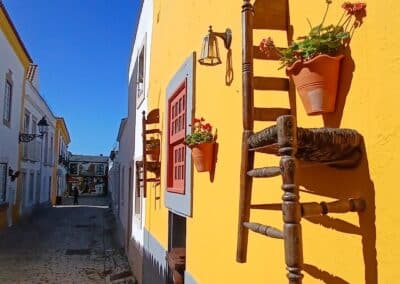 Faro fun things to do chairs